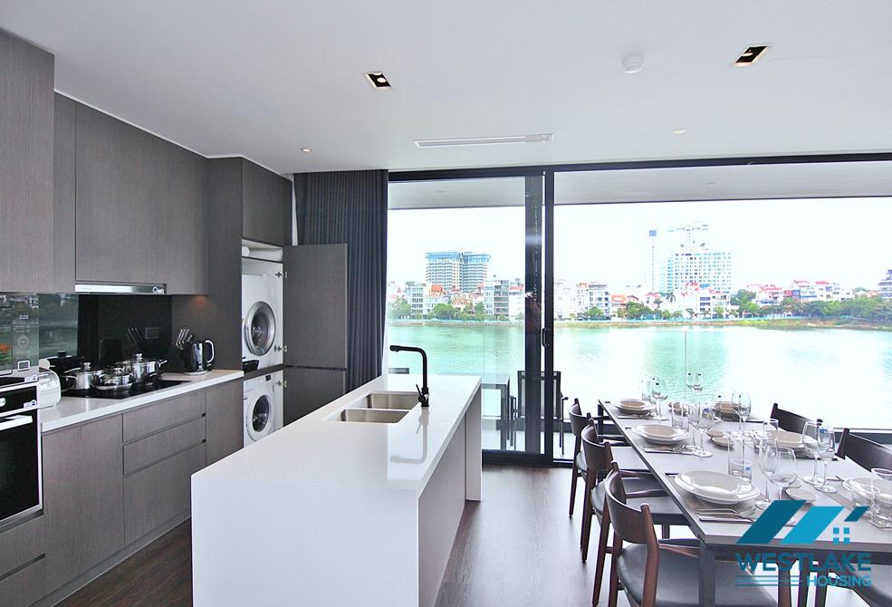 Lake view 02-bedroom serviced apartment for rent on Tu Hoa Street, Tay Ho, Ha Noi