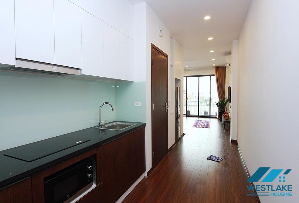 Spacious one bedroom apartment with West Lake view for rent on Tu Hoa Street, Tay Ho, Hanoi