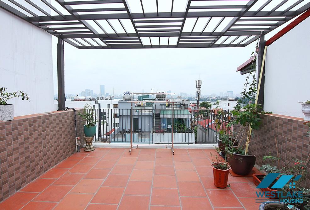 Spacious one bedroom apartment with West Lake view for rent on Tu Hoa Street, Tay Ho, Hanoi