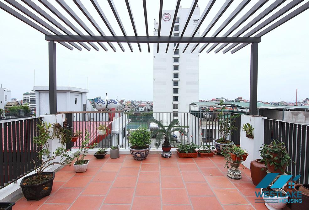 Spacious one bedroom apartment with West Lake view for rent on Tu Hoa Street, Tay Ho, Hanoi