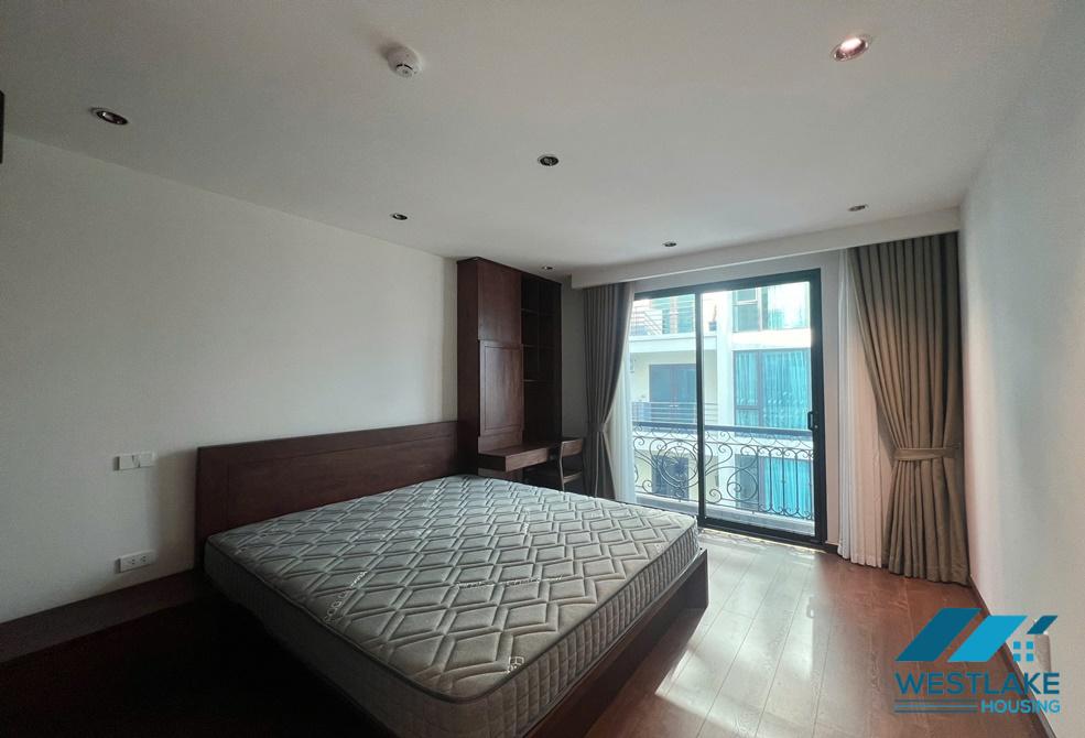 A cozy 2 bedroom apartment for rent in Truc Bach st, Ba Dinh district.