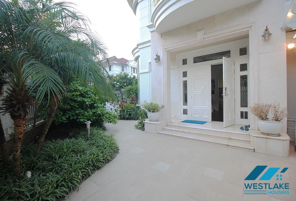 Modern and luxury villa with large garden for rent in Ciputra, Tay Ho, HaNoi