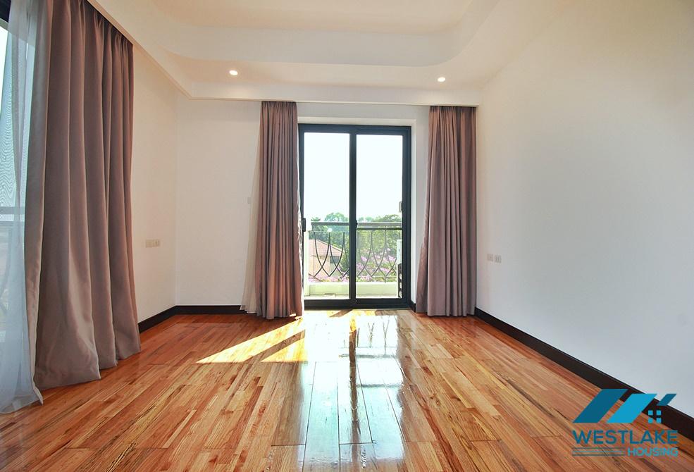 A beautifully duplex 4 bedroom apartment for rent on Dang Thai Mai st, Tay Ho district.