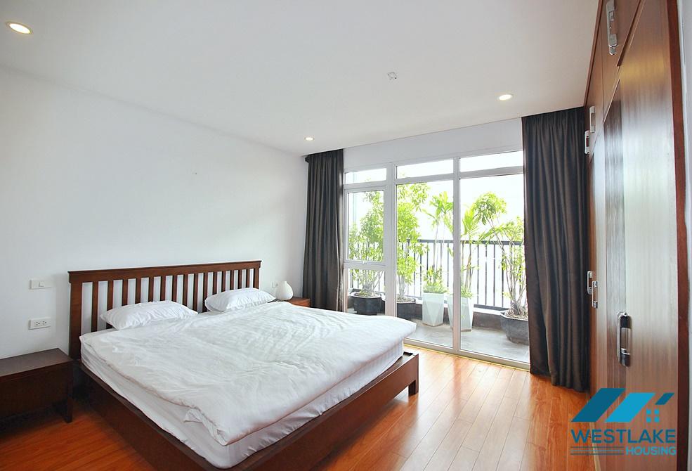 Spacious 03-bedrooms apartment with lots of nature light for rent in Tay Ho, Hanoi