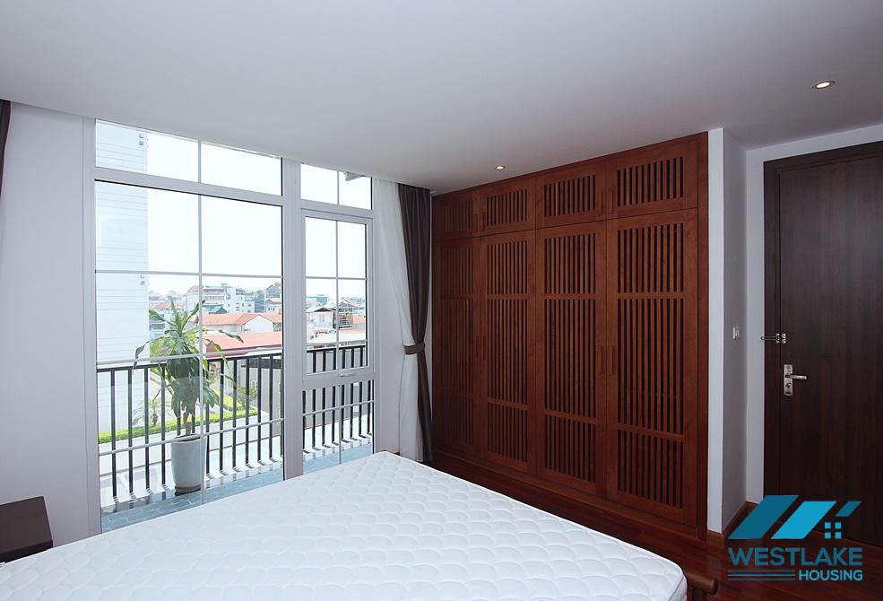 Fully serviced and spacious 03 bedrooms apartment for rent on Tu Hoa Street, Tay Ho, Hanoi