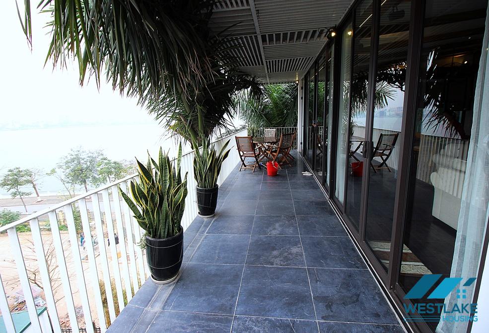 Beautiful modern apartment on Weslake side, Tay Ho, Ha Noi for rent