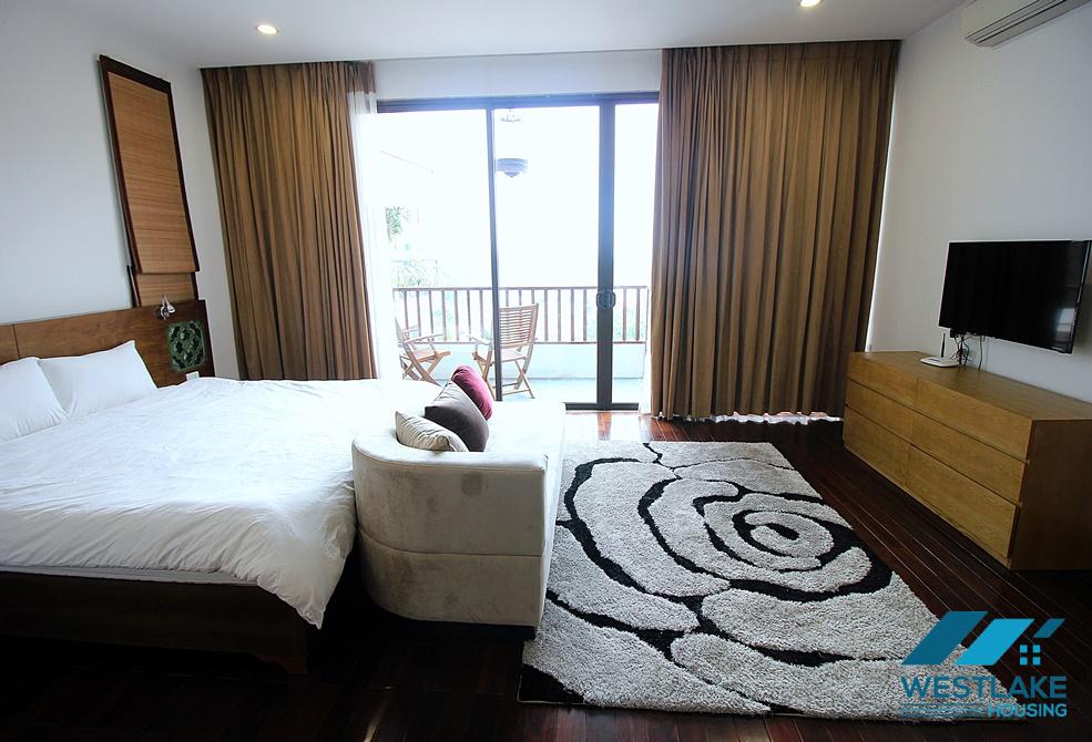 Beautiful modern apartment on Weslake side, Tay Ho, Ha Noi for rent