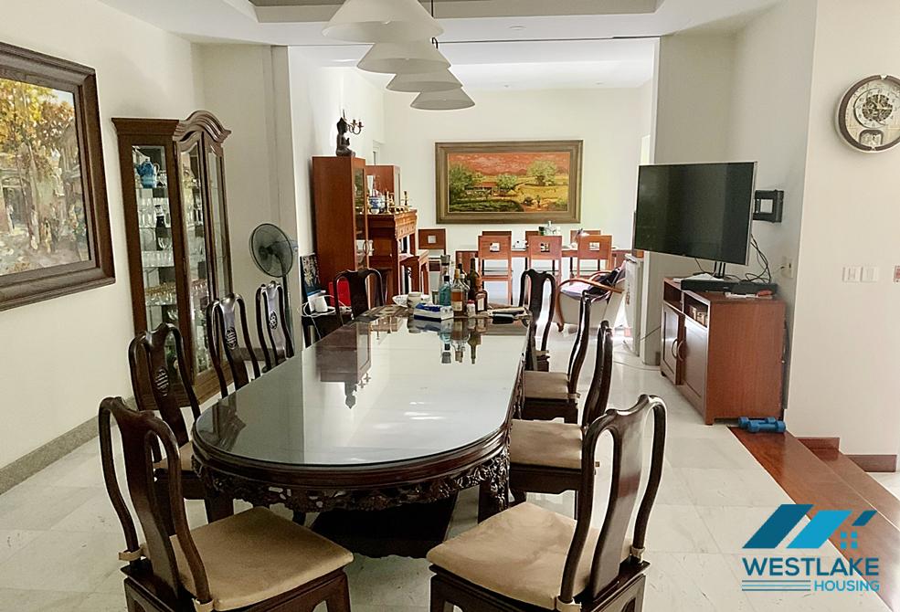 Garden and well-designed villa for rent in Tay Ho, Ha Noi