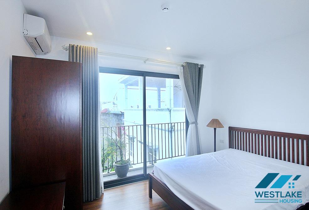 Affordable price 02 bedroom apartment for rent in Dang Thai Mai area, Tay Ho, Ha Noi