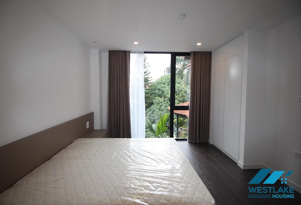 Super nice and clean 02 bedrooms apartment for rent on Tay Ho Street, Ha Noi