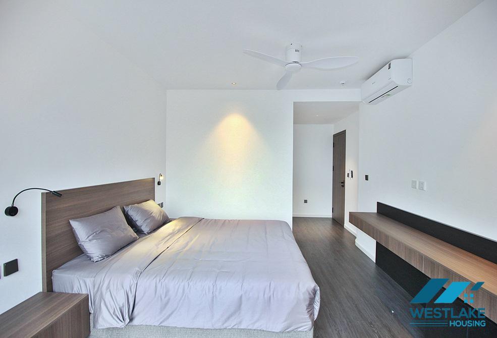 Amazing lake view, luxurious 03 bedrooms apartment for rent on Quang Khanh Street, Tay Ho, Hanoi