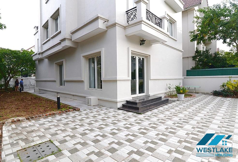 A beautiful villa for rent in Vinhome Riverside, Long Bien, Ha Noi