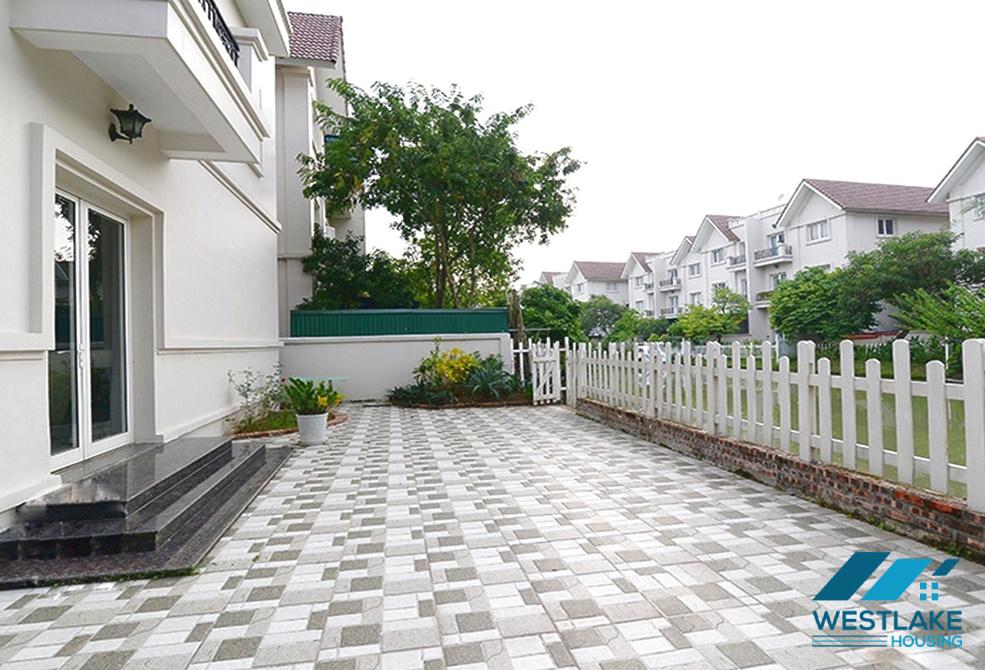 A beautiful villa for rent in Vinhome Riverside, Long Bien, Ha Noi