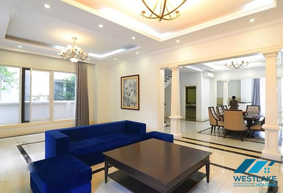 A beautiful villa for rent in Vinhome Riverside, Long Bien, Ha Noi