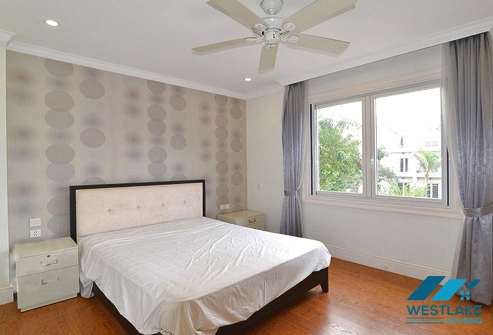 A beautiful villa for rent in Vinhome Riverside, Long Bien, Ha Noi