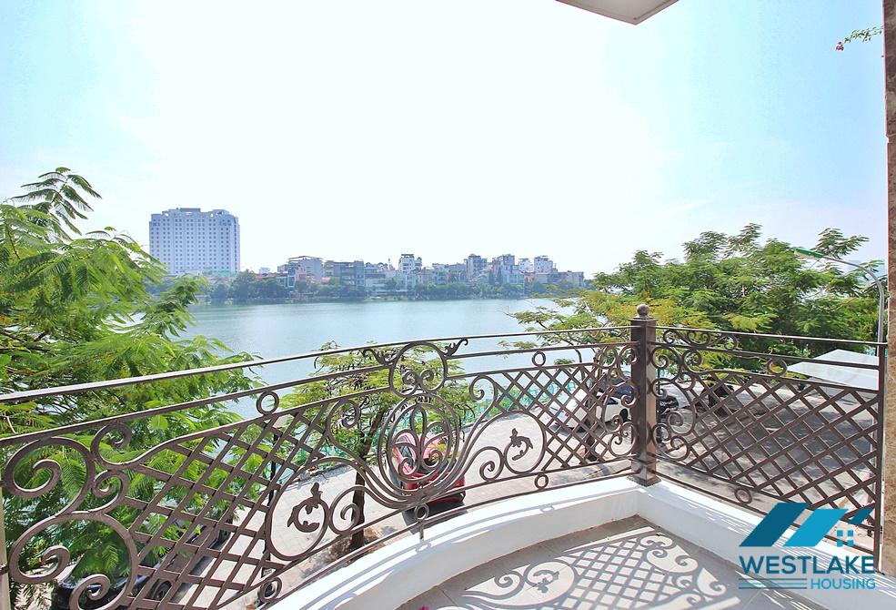 Newly revonated and beautiful lake view 03 bedrooms apartment for rent on Quang An, Tay Ho, Ha Noi