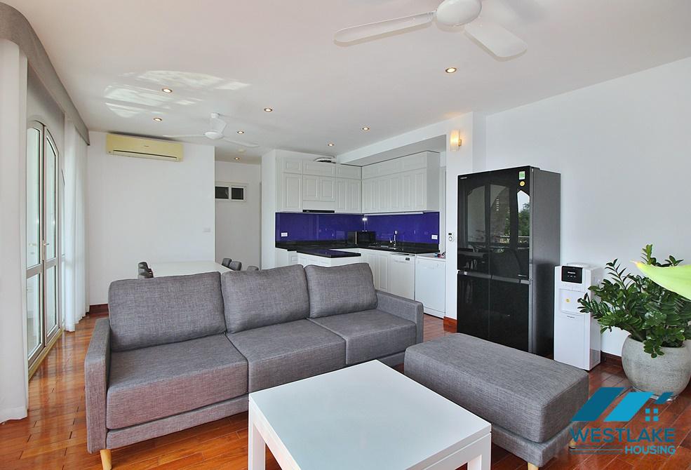 Newly revonated and beautiful lake view 03 bedrooms apartment for rent on Quang An, Tay Ho, Ha Noi