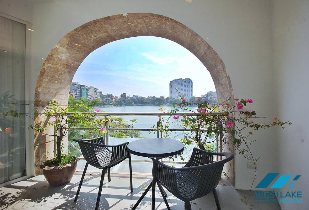 Newly revonated and beautiful lake view 03 bedrooms apartment for rent on Quang An, Tay Ho, Ha Noi