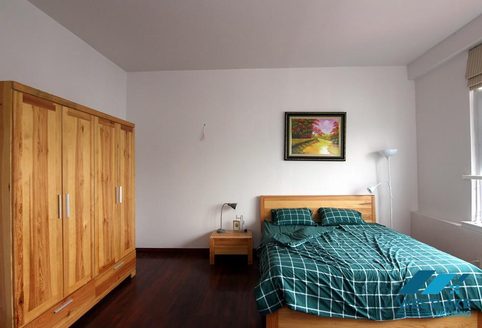 A spacious 1 bedroom apartment in Trinh cong son, Tay ho