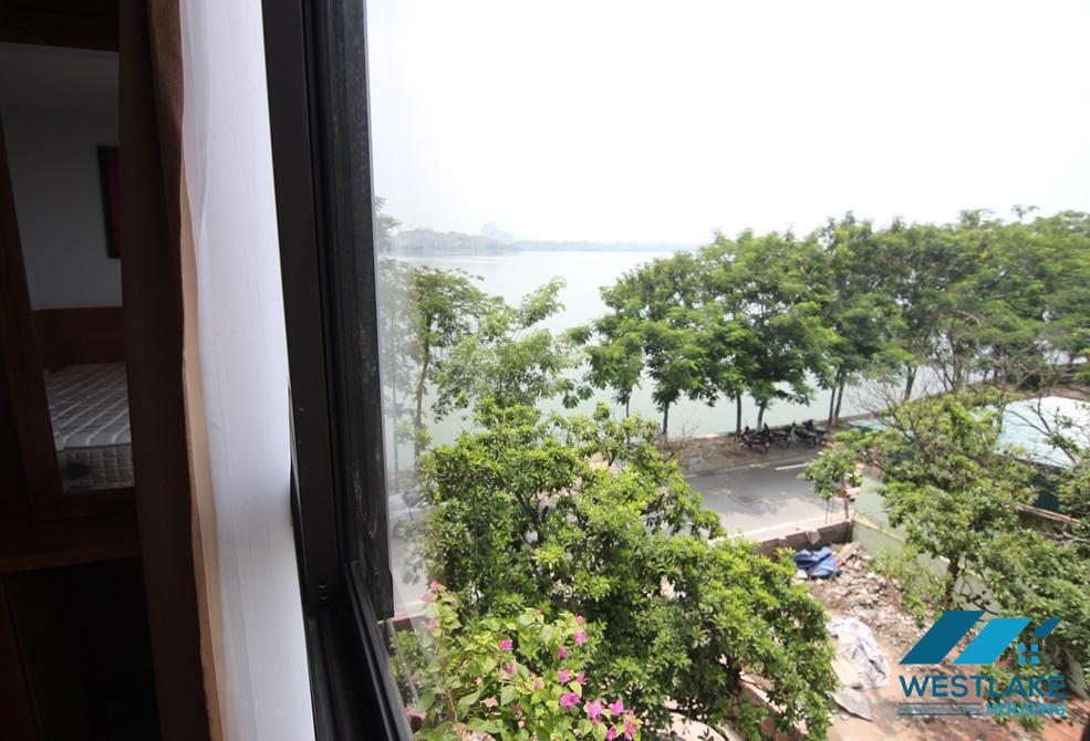 Affordable price 02 bedrooms apartment with lake view for rent on Nhat Chieu, Tay Ho, Ha Noi