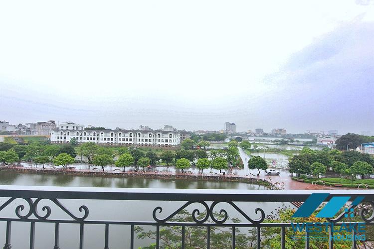 Cho Thuê Căn Hộ 2 Phòng Ngủ Đẹp, Sáng Thoáng View Hồ Tại Phố Trịnh Công Sơn, Tây Hồ