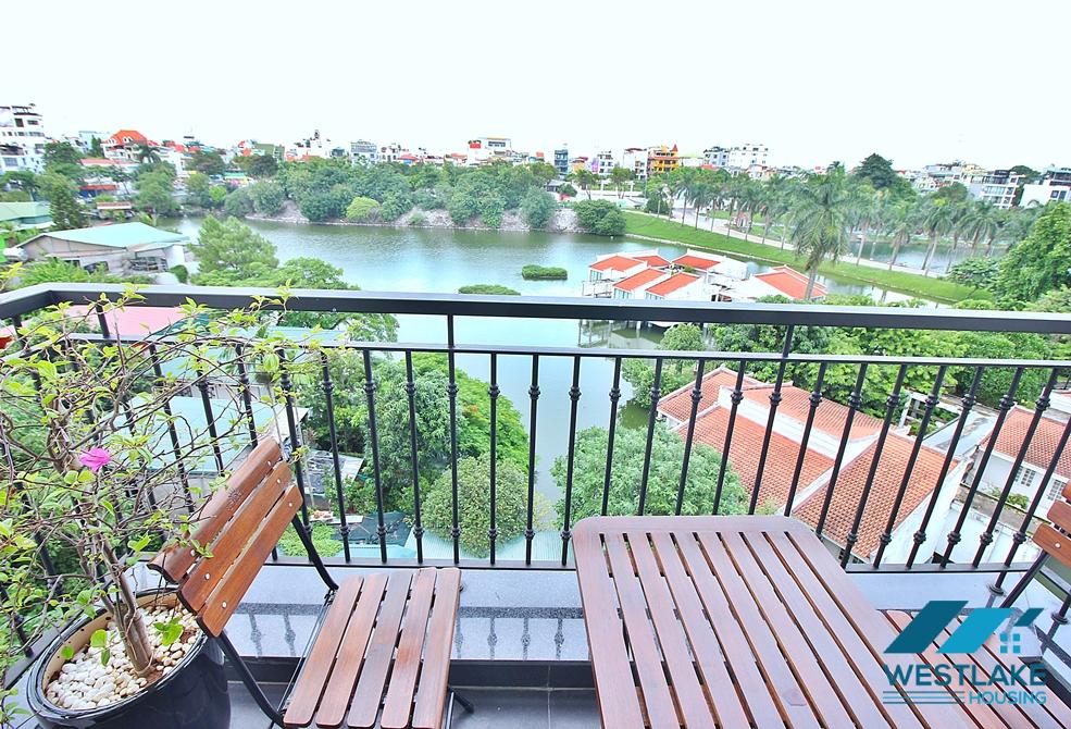 Brand new and lake view apartment in Tu Hoa st, Tay Ho