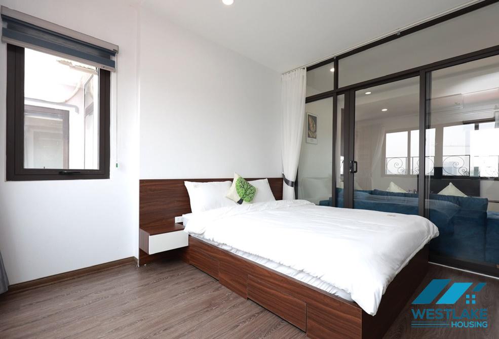 A nice 2 bedroom apartment for rent in Trinh cong son, Tay ho