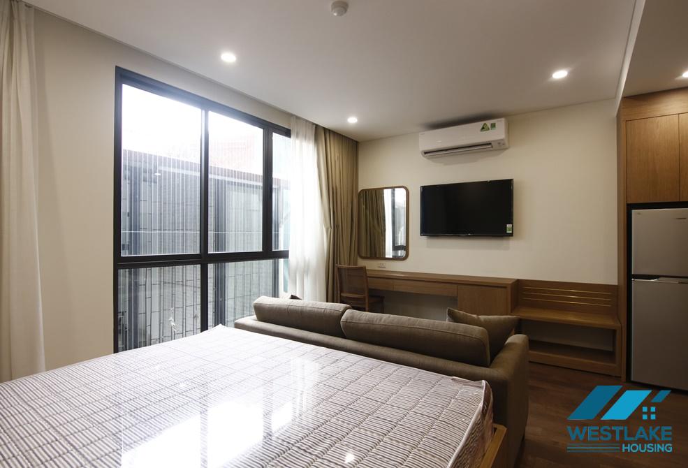 An excellent quality studio apartment for rent on Lieu Giai street, Ba Dinh, Ha Noi