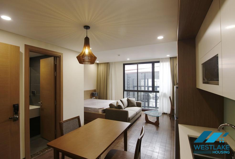 An excellent quality studio apartment for rent on Lieu Giai street, Ba Dinh, Ha Noi