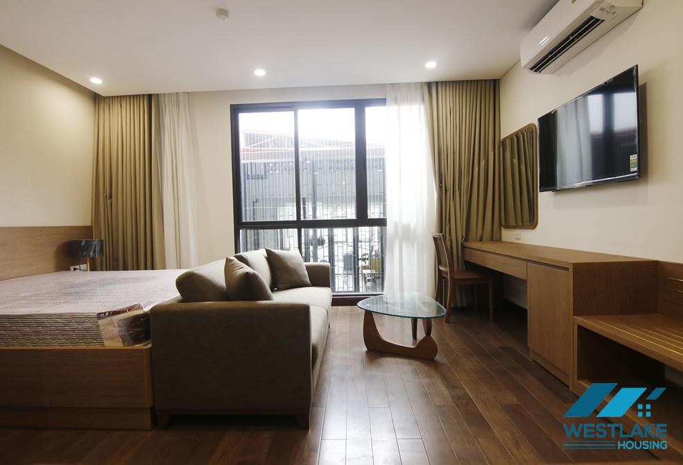 An excellent quality studio apartment for rent on Lieu Giai street, Ba Dinh, Ha Noi