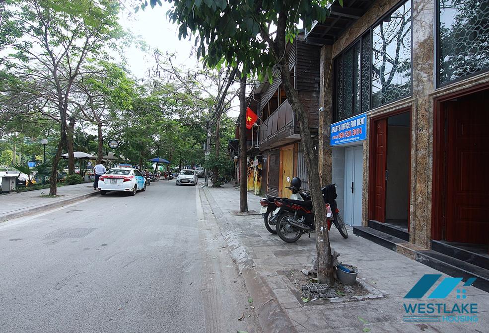 A small shop or office for rent in Trinh cong son, Tay ho