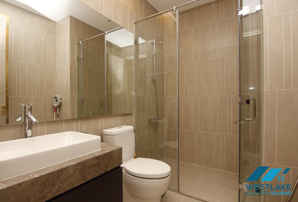 Cho thuê căn hộ 2 phòng ngủ đẹp tại Sun Grand Thụy Khuê