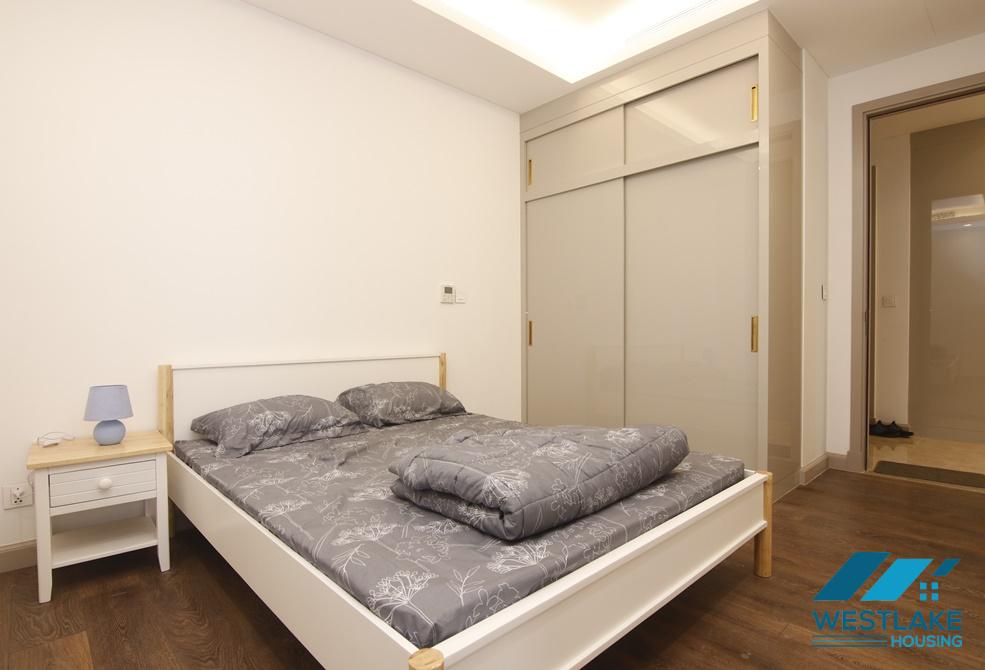 Cho thuê căn hộ 2 phòng ngủ đẹp tại Sun Grand Thụy Khuê