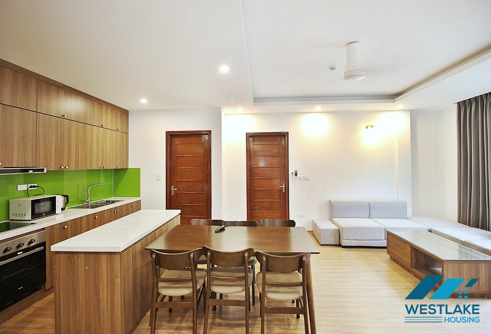An excellent and charming apartment with 2 bedrooms for rent on Xuan Dieu
