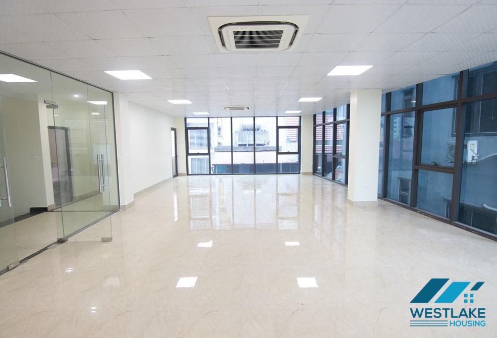 An office for rent in Vo chi cong str, Tay ho