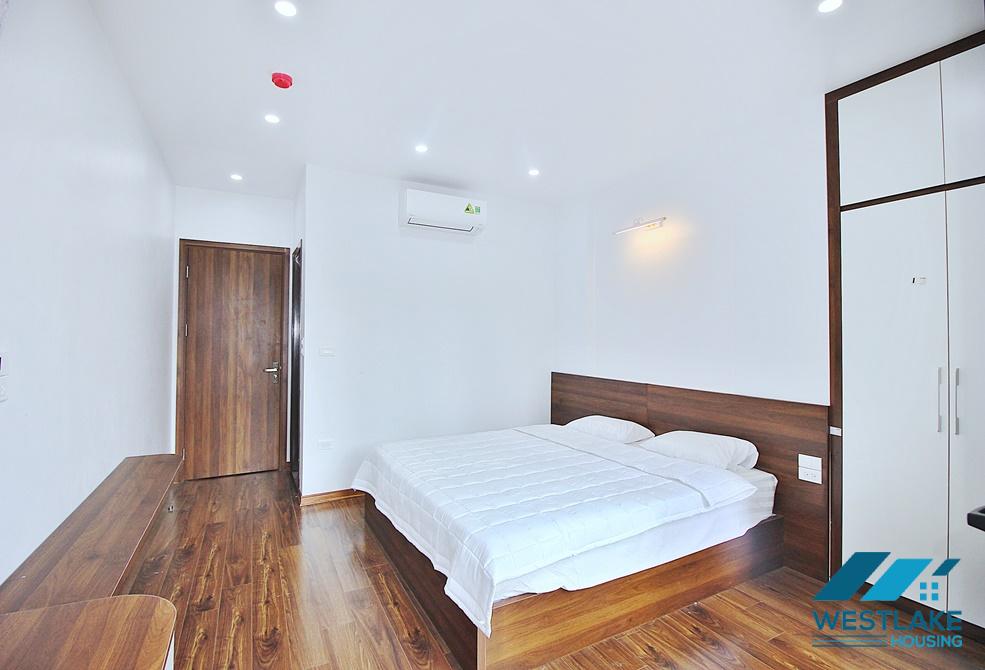 Căn Hộ 3 Phòng Ngủ Hoàn Toàn Mới Cho Thuê Tại Xuân Diệu, Tây Hồ
