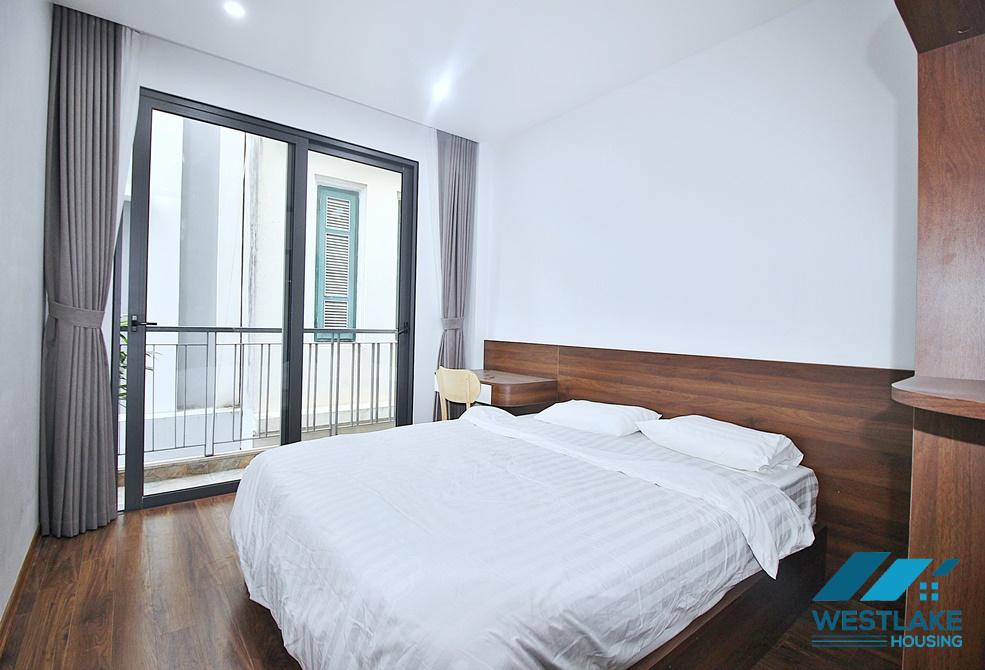 Căn Hộ 3 Phòng Ngủ Hoàn Toàn Mới Cho Thuê Tại Xuân Diệu, Tây Hồ