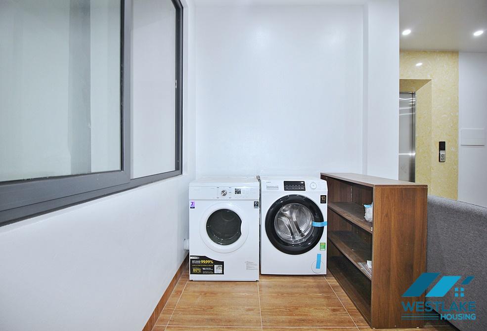 Căn Hộ 3 Phòng Ngủ Hoàn Toàn Mới Cho Thuê Tại Xuân Diệu, Tây Hồ