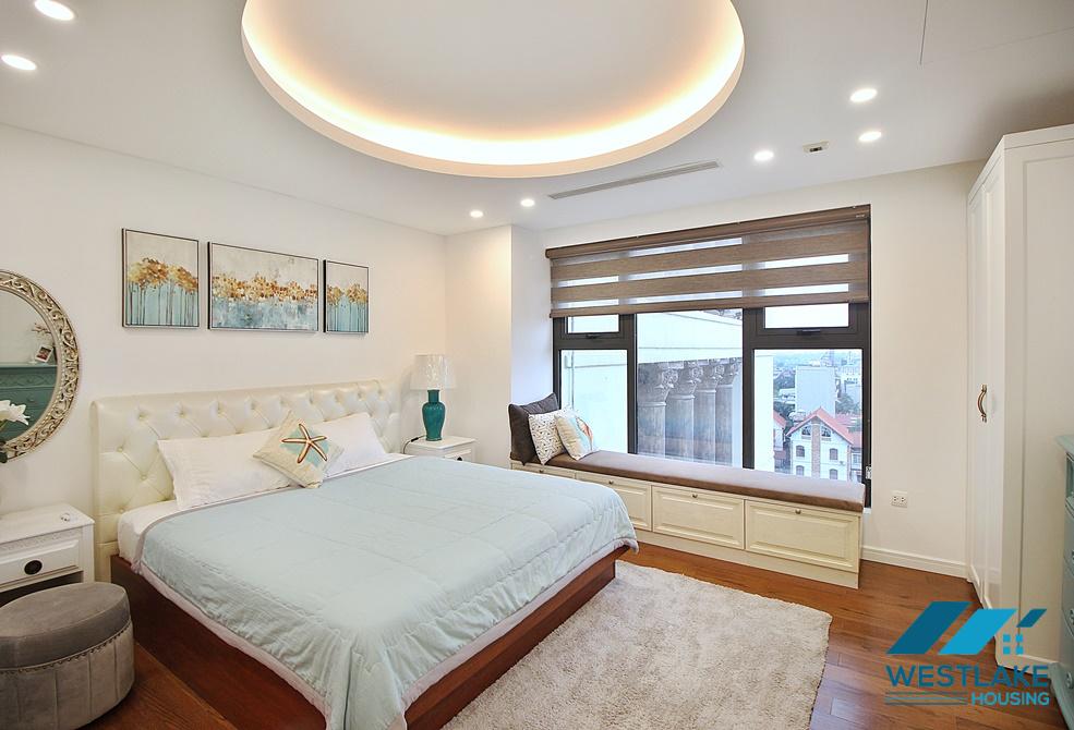 Căn hộ 2 phòng ngủ tuyệt đẹp cho thuê tại tòa nhà D'Leroi Soleil, Xuân Diệu, Tây Hồ