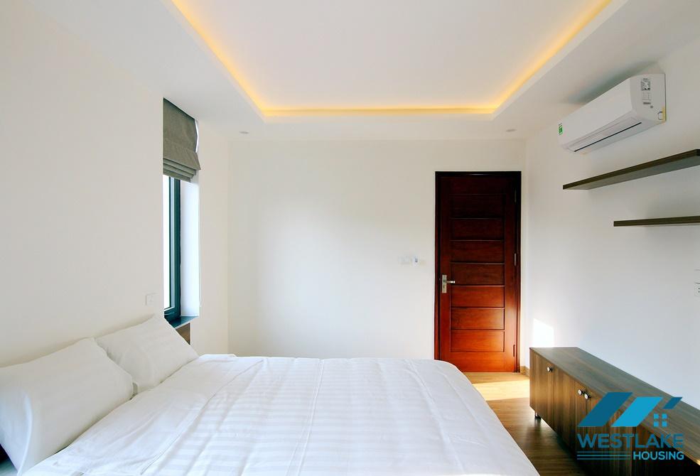 An excellent and charming apartment with 2 bedrooms for rent on Xuan Dieu, Tay Ho, Hanoi
