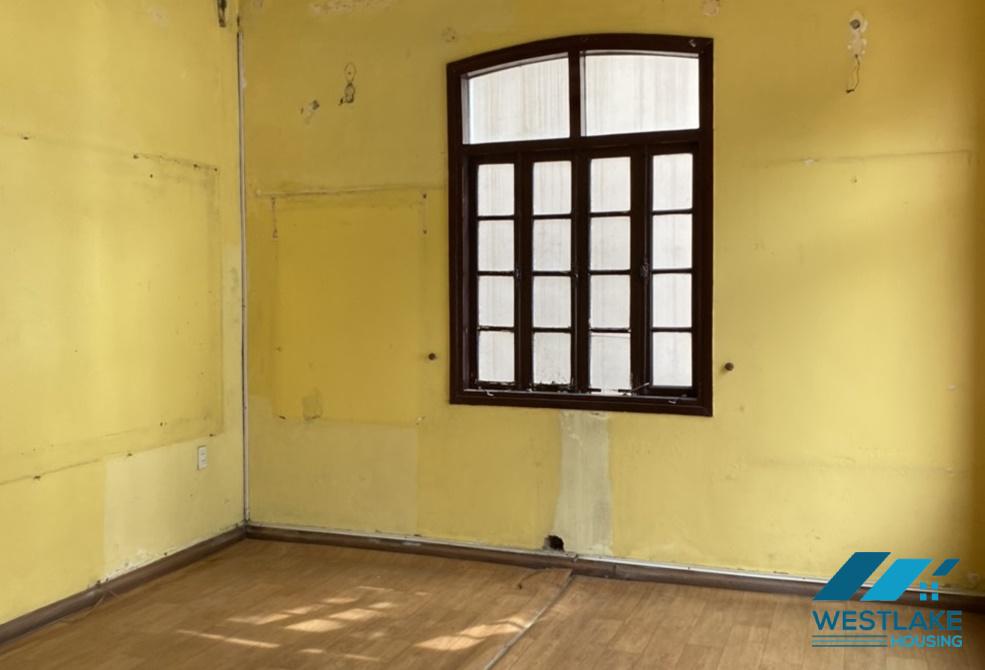A nice house for rent for restaurants, cafes in Tay ho, Hanoi