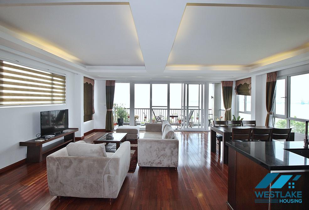 A spacious 3 bedroom apartment with lakeview in Tay ho