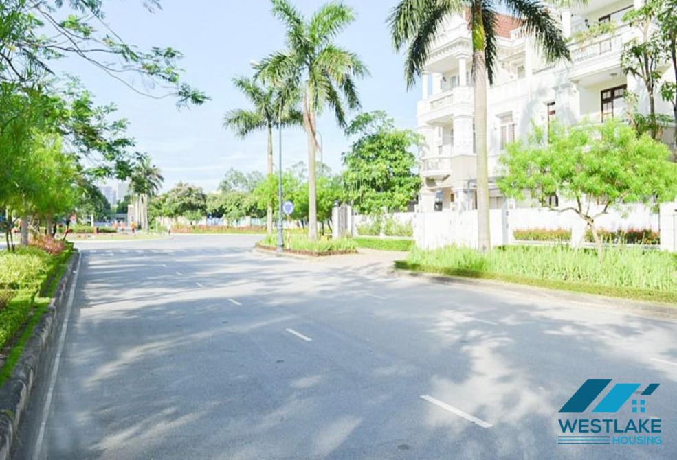 Gorgeous fully funished 5 bedrooms villa for rent in the heart of Ciputra, Tay Ho, Hanoi