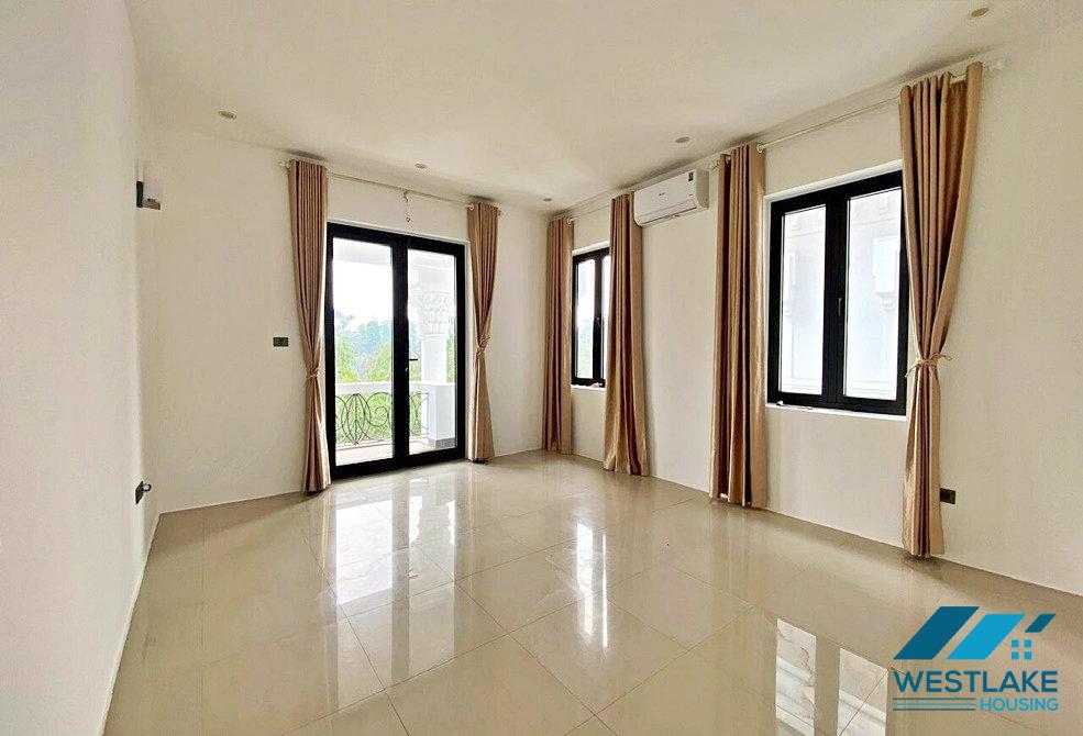 Newly renovated house with back yard and garage for rent in Ciputra, Tay Ho, Ha Noi