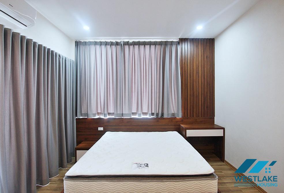 Cho Thuê Căn Hộ 1 Phòng Ngủ Mới Đẹp, Ban Công Rộng View Hồ Tại Nhật chiểu, Tây Hồ, Hà Nội