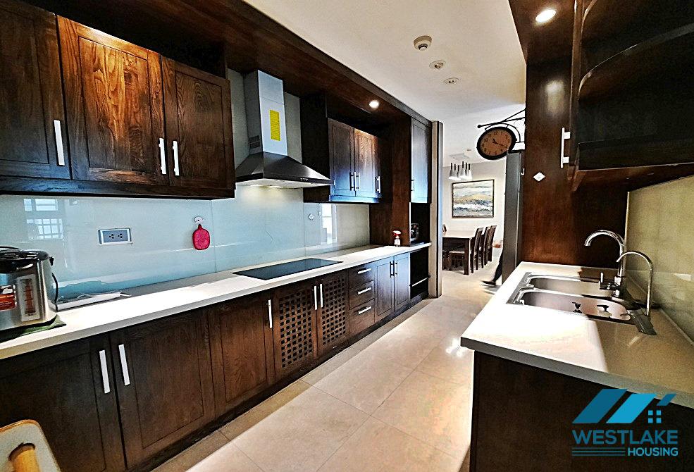 154spm - Apartment with three bedroom for rent in Ciputra L Tower, Tay Ho, Ha Noi