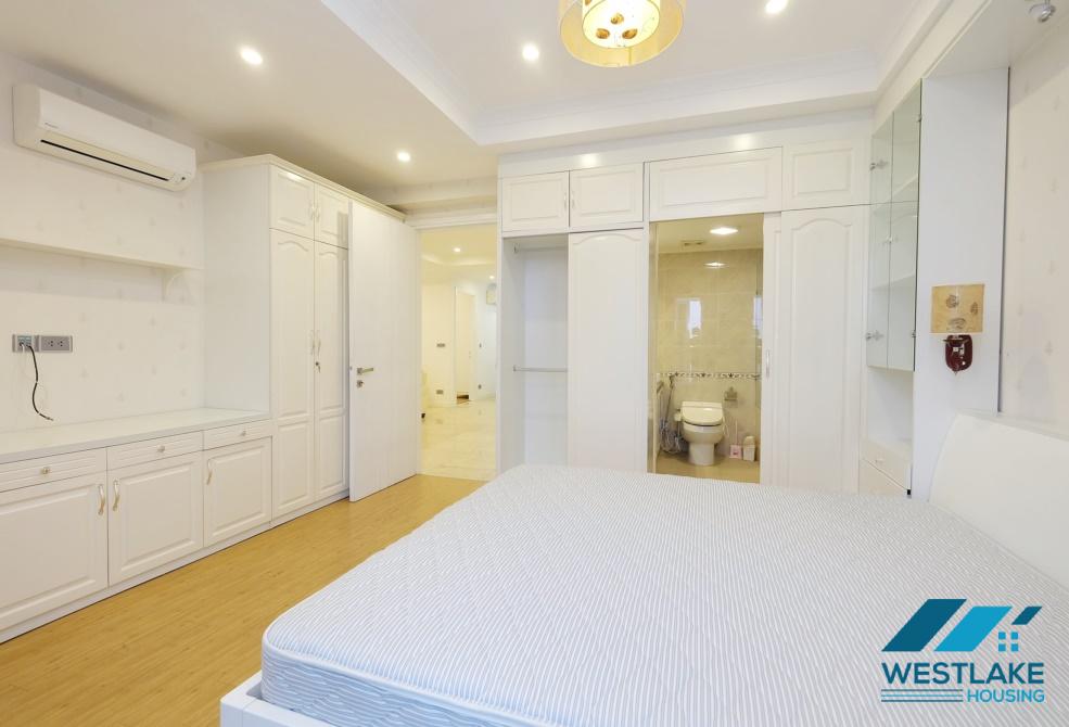 legant 154sqm 3 bedroom apartment for rent in Ciputra, Hanoi