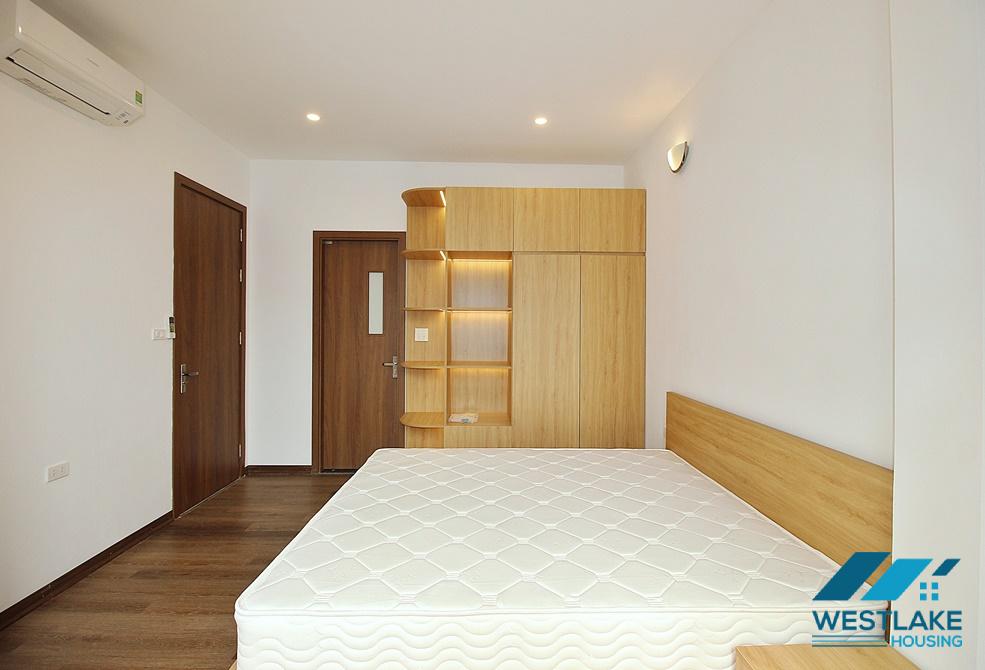 Căn Hộ 3 Phòng Ngủ Mới Cho Thuê Tại Đặng Thai Mai, Tây Hồ, Hà Nội