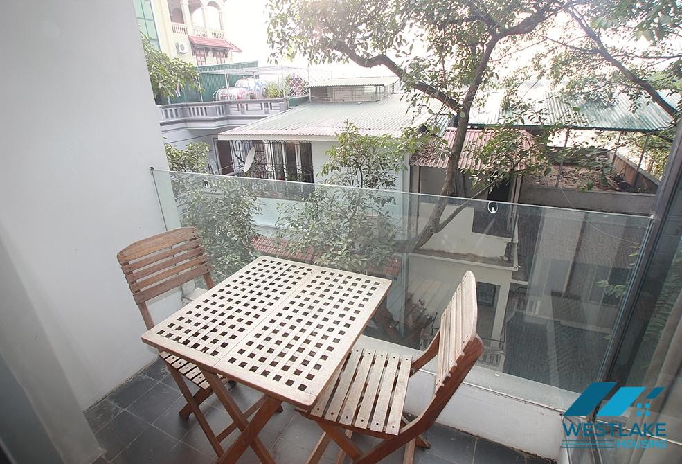 Nice 02 bedrooms apartment for rent in Truc Bach area, Ba Dinh, Ha Noi
