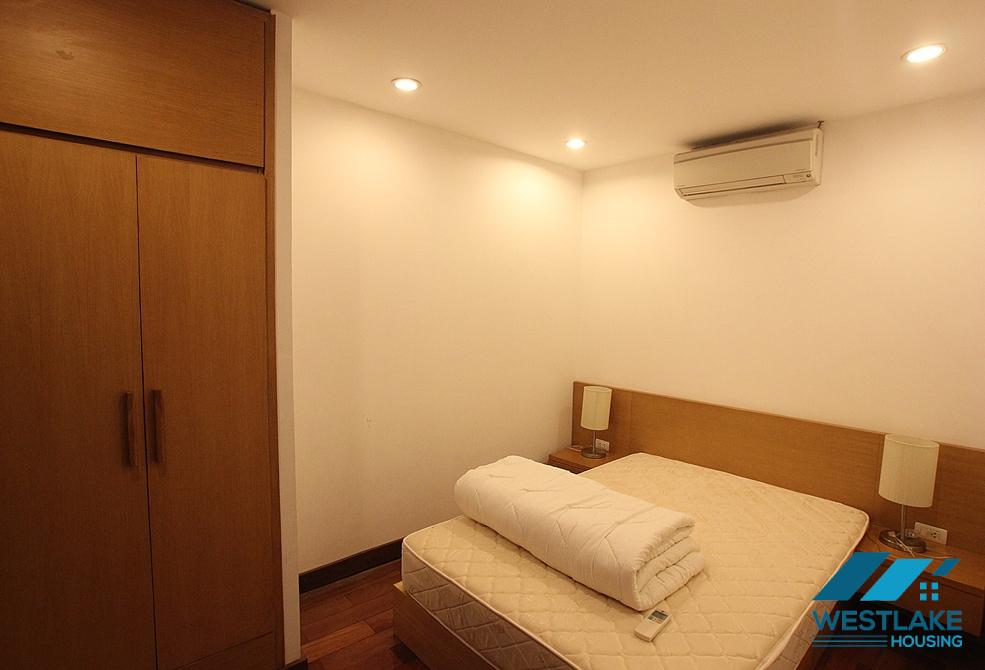 Nice 02 bedrooms apartment for rent in Truc Bach area, Ba Dinh, Ha Noi